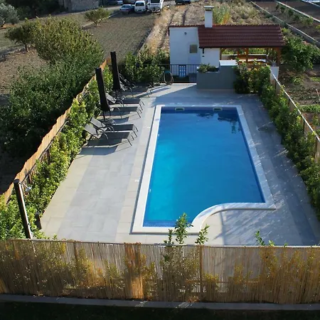 Rako Apartament *