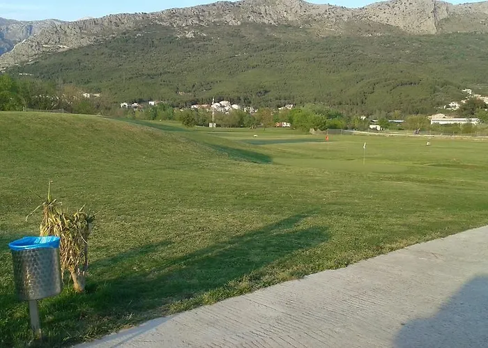 Rako Žrnovnica