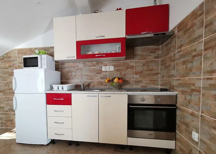 Rako * Žrnovnica