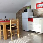 Rako * Žrnovnica