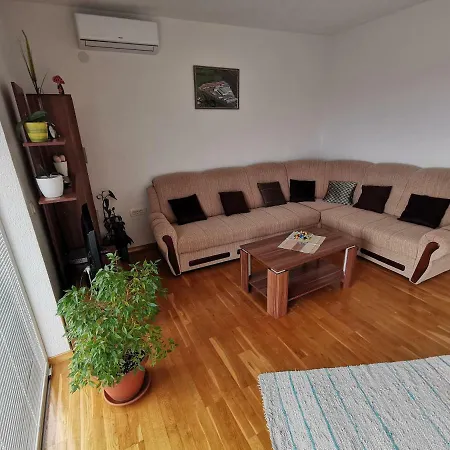 Rako * Žrnovnica