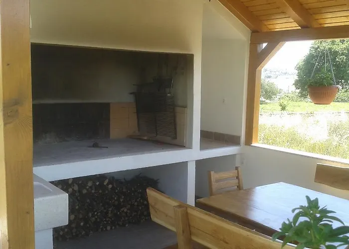 Rako Žrnovnica